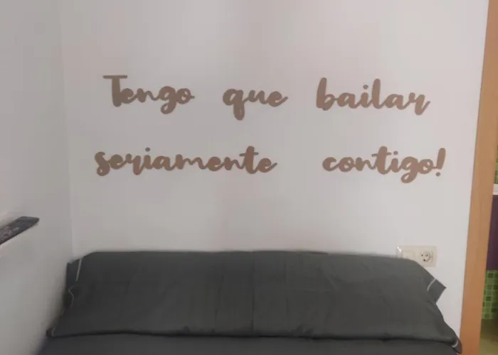 Casa Nevera Roja Redondela